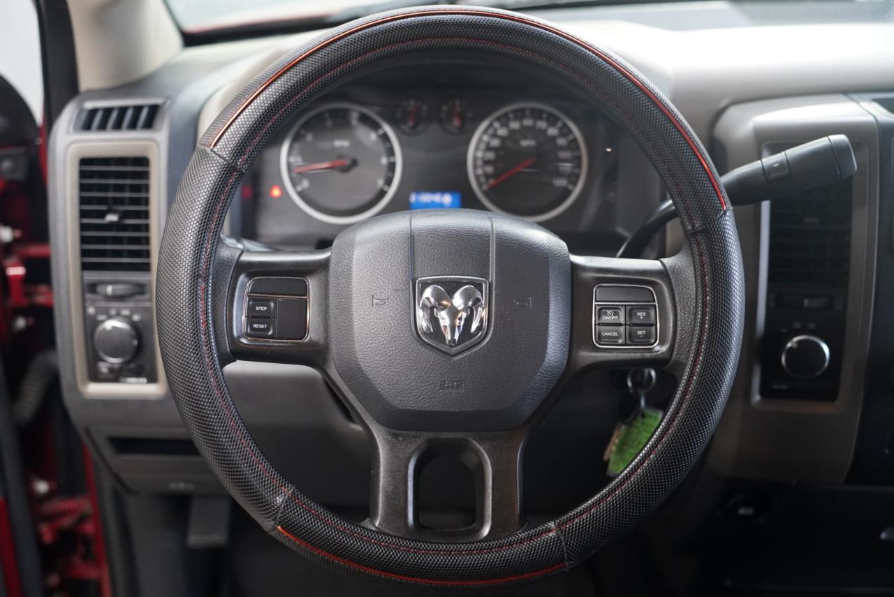 RAM 1500 4WD Quad Cab 140.5" ST 2012
