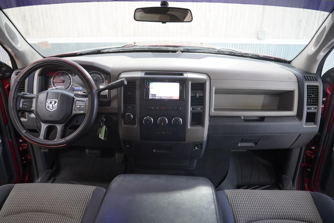 RAM 1500 4WD Quad Cab 140.5" ST 2012