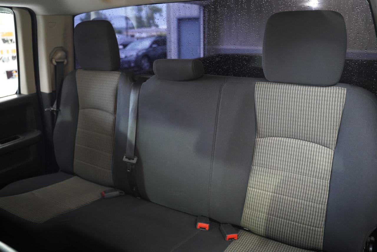 RAM 1500 4WD Quad Cab 140.5" ST 2012