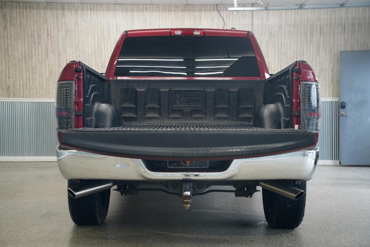 RAM 1500 4WD Quad Cab 140.5" ST 2012