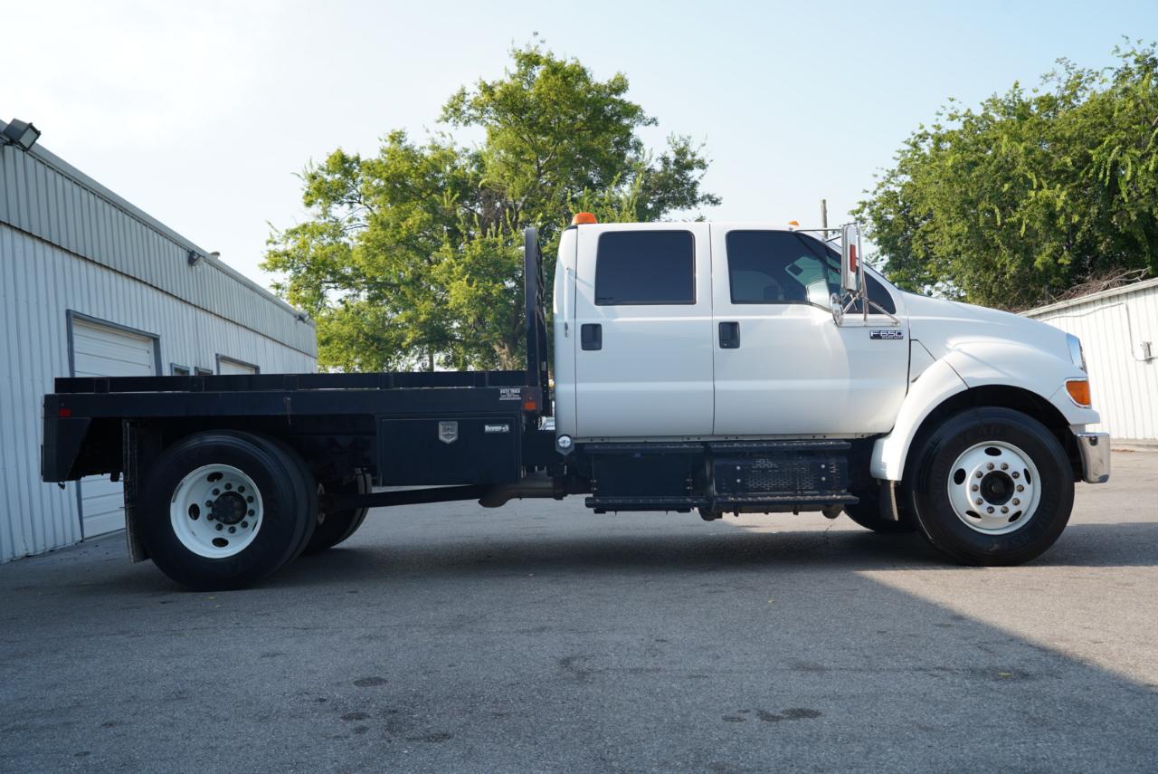 Ford Super Duty F-650 Straight Frame Crew Cab XL 2015