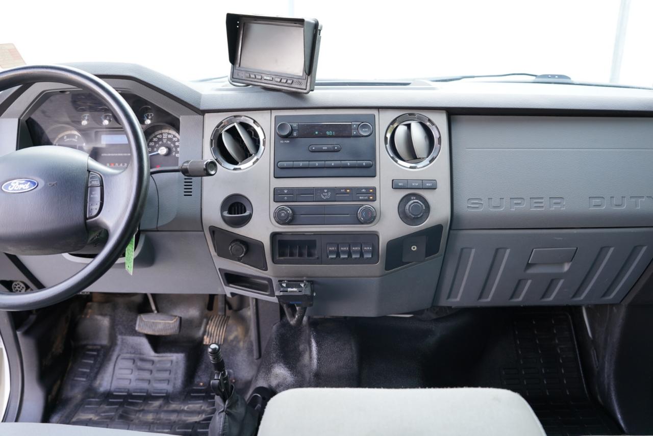 Ford Super Duty F-650 Straight Frame Crew Cab XL 2015