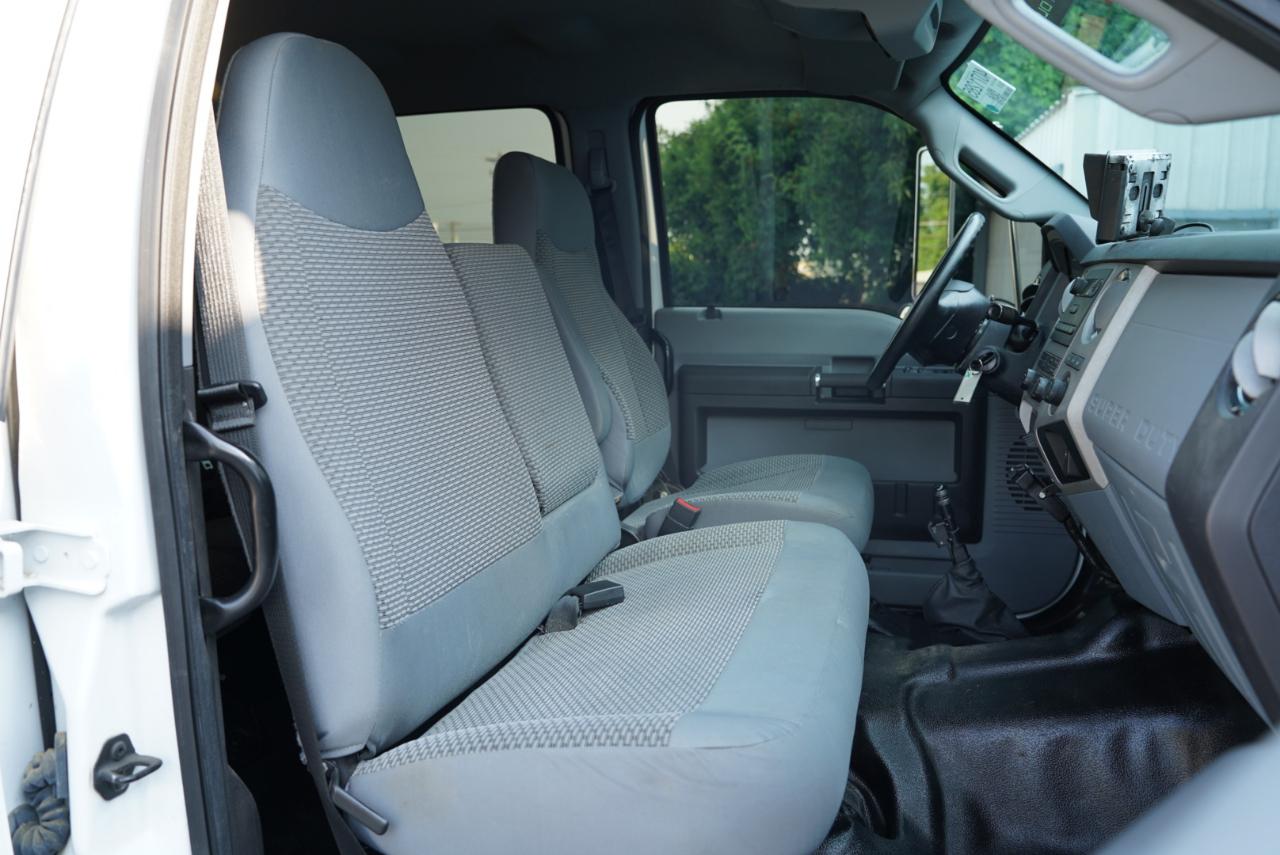 Ford Super Duty F-650 Straight Frame Crew Cab XL 2015