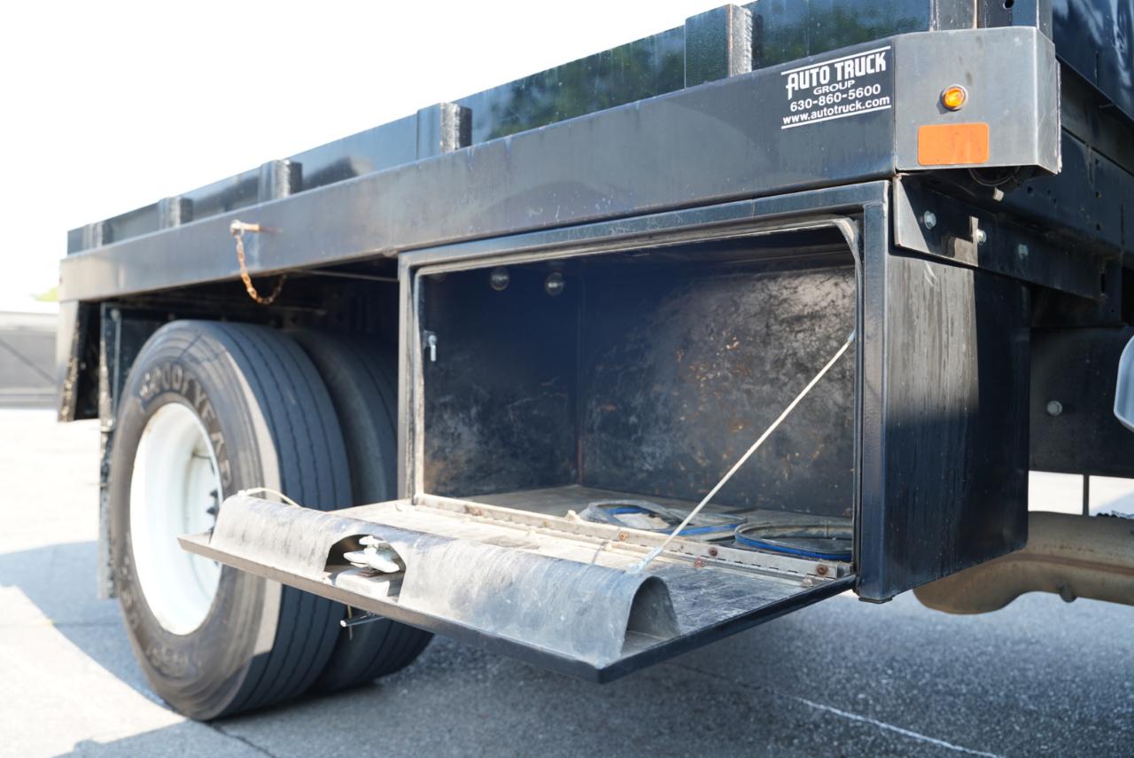 Ford Super Duty F-650 Straight Frame Crew Cab XL 2015