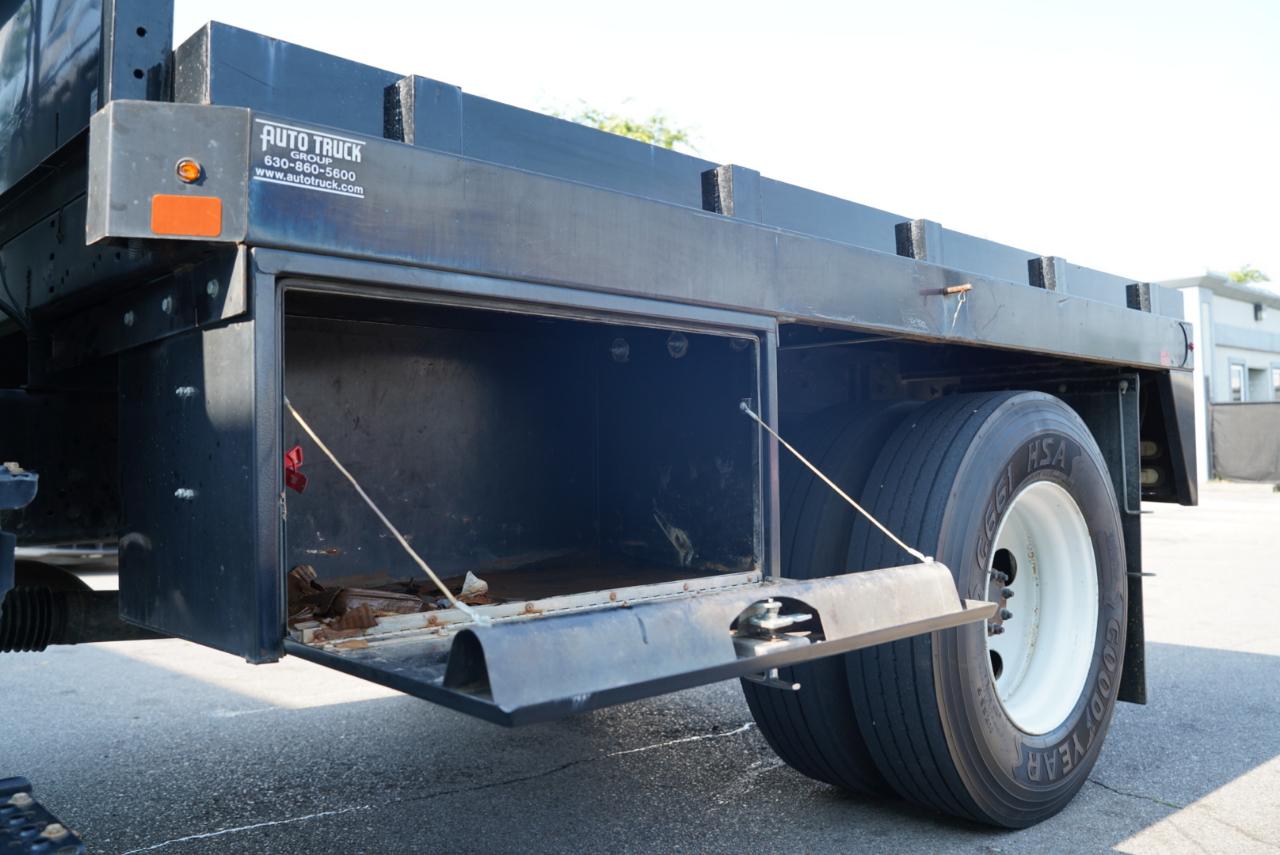 Ford Super Duty F-650 Straight Frame Crew Cab XL 2015