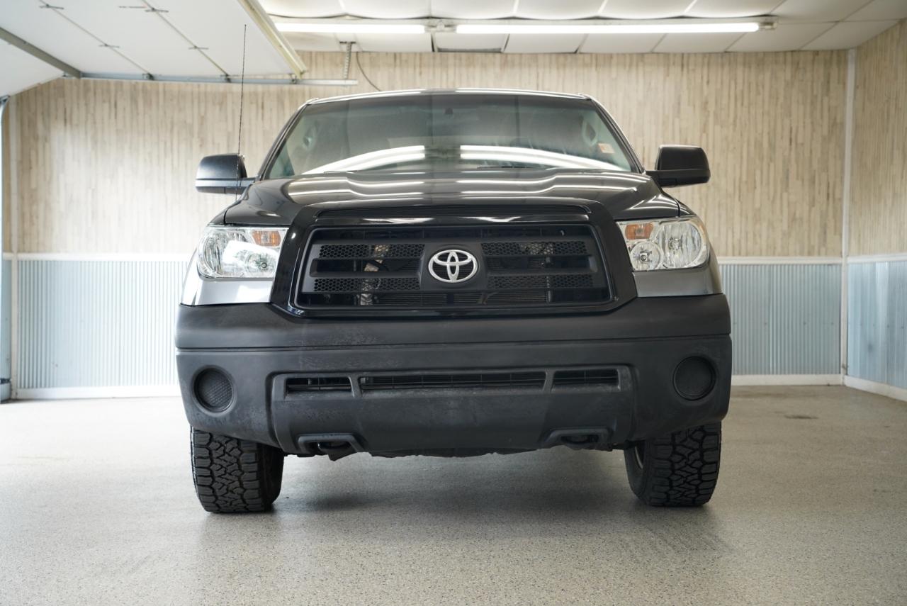Toyota Tundra 4WD Truck  2012