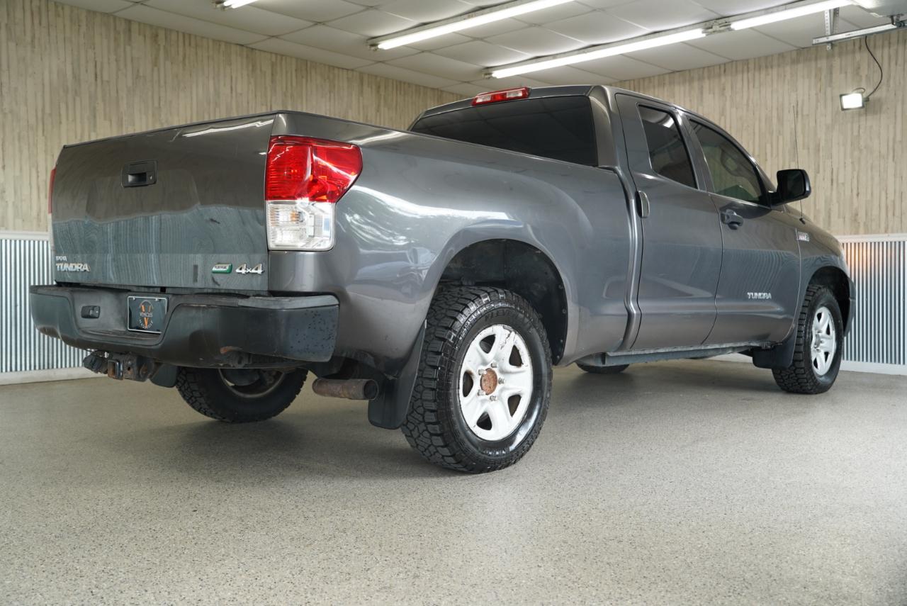 Toyota Tundra 4WD Truck  2012