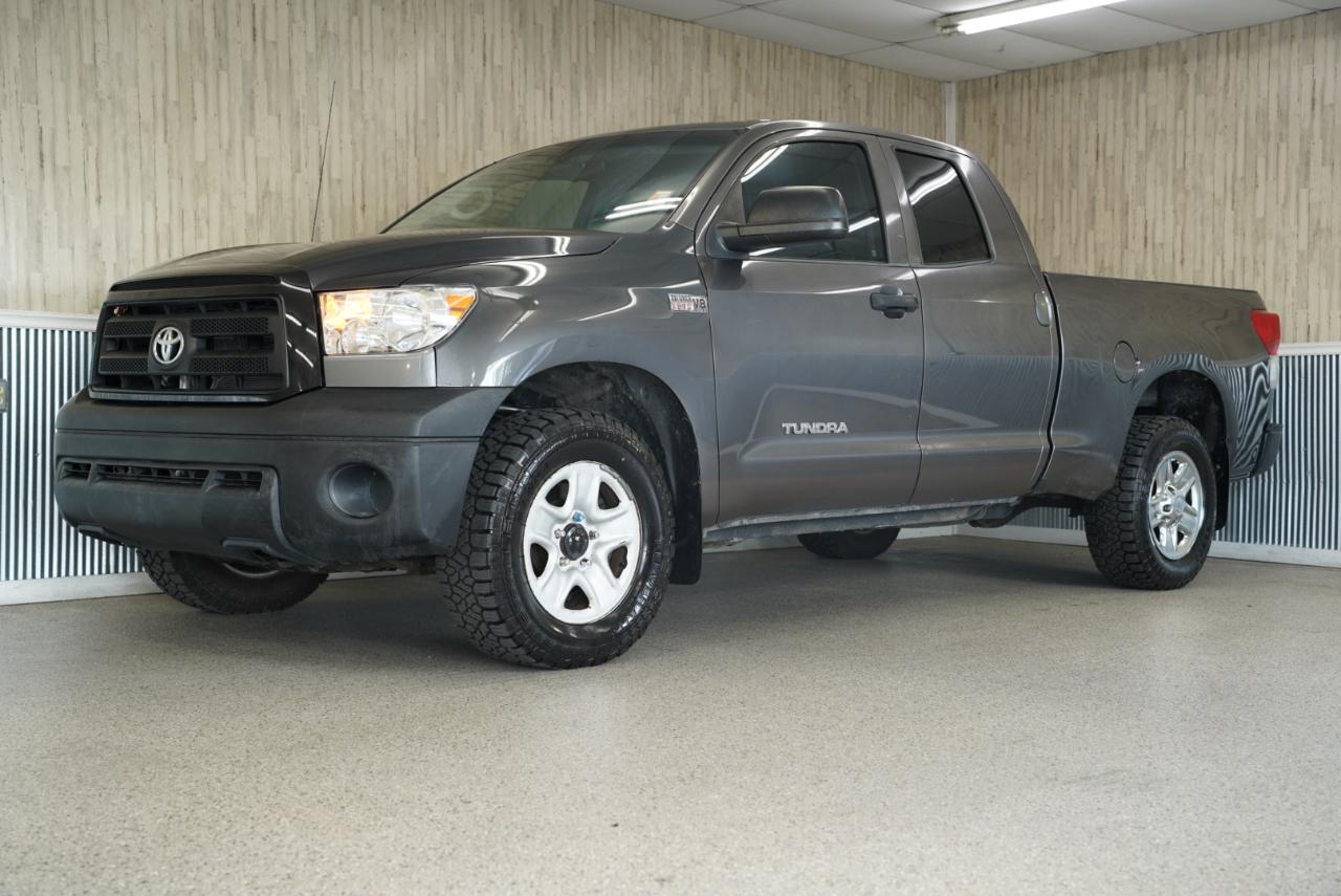 Toyota Tundra 4WD Truck  2012
