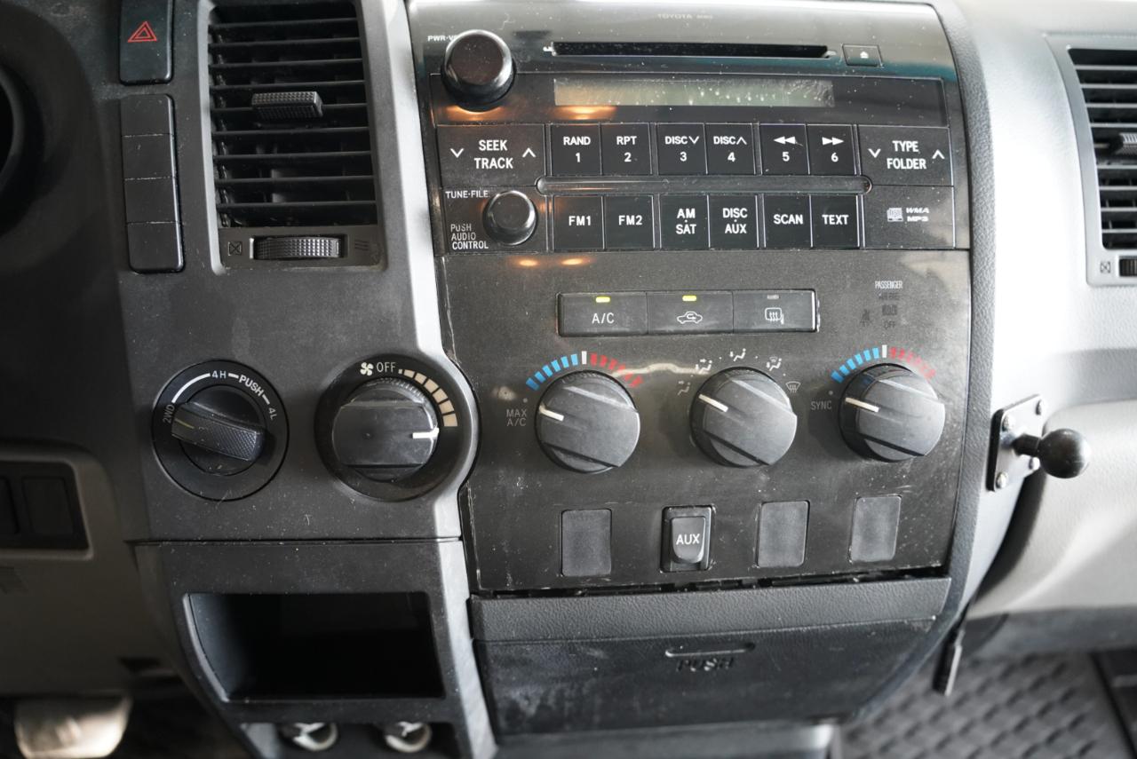 Toyota Tundra 4WD Truck  2012