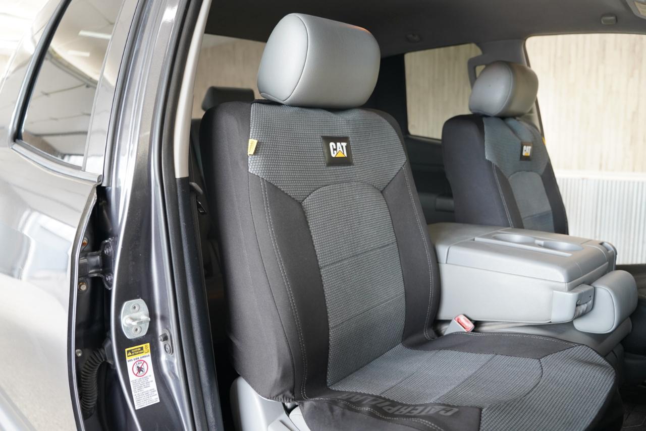 Toyota Tundra 4WD Truck  2012
