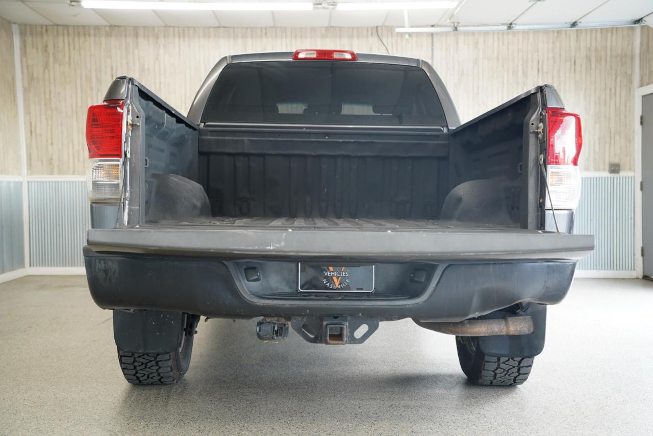 Toyota Tundra 4WD Truck  2012