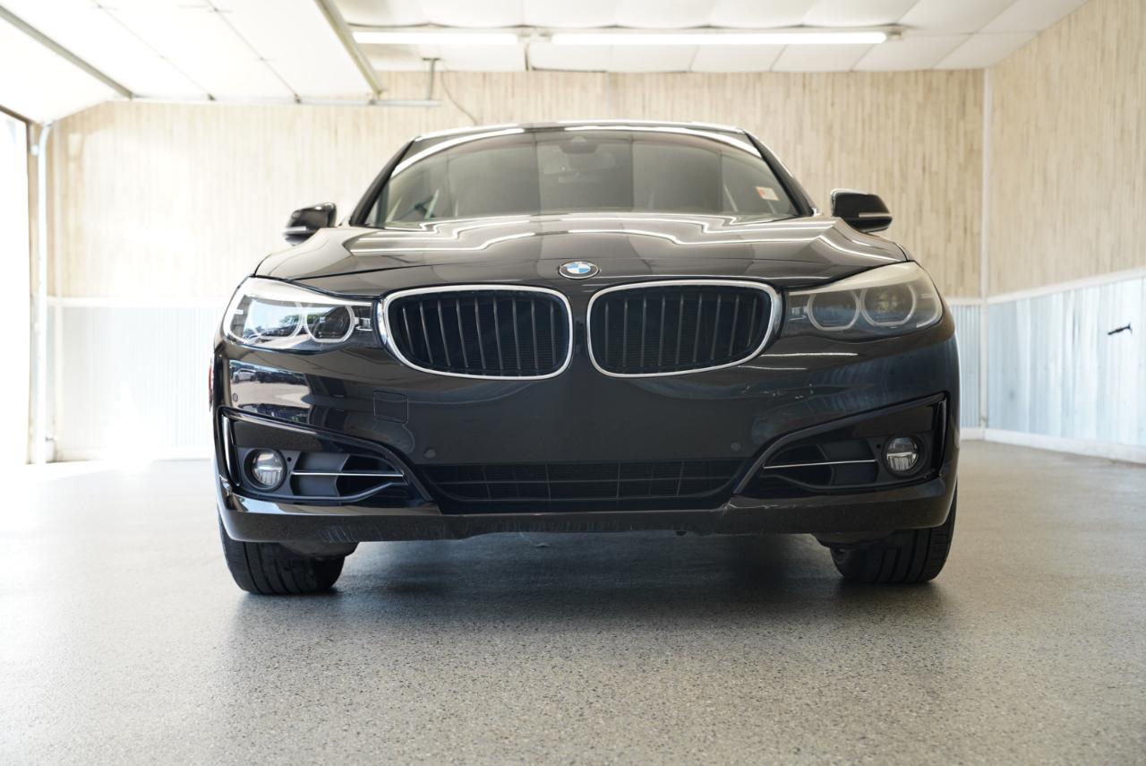 BMW 3 Series 330i xDrive Gran Turismo 2018
