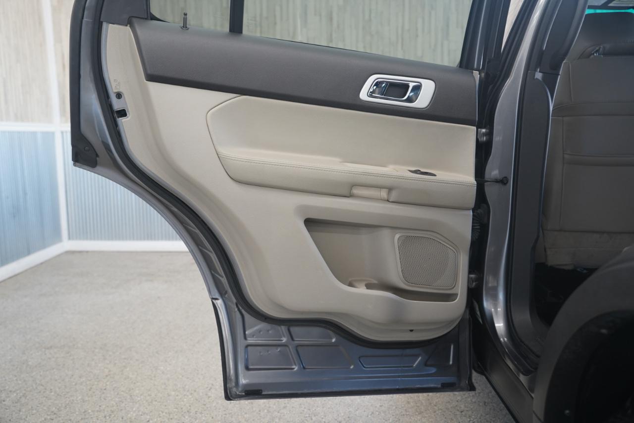 Ford Explorer FWD 4dr Limited 2012