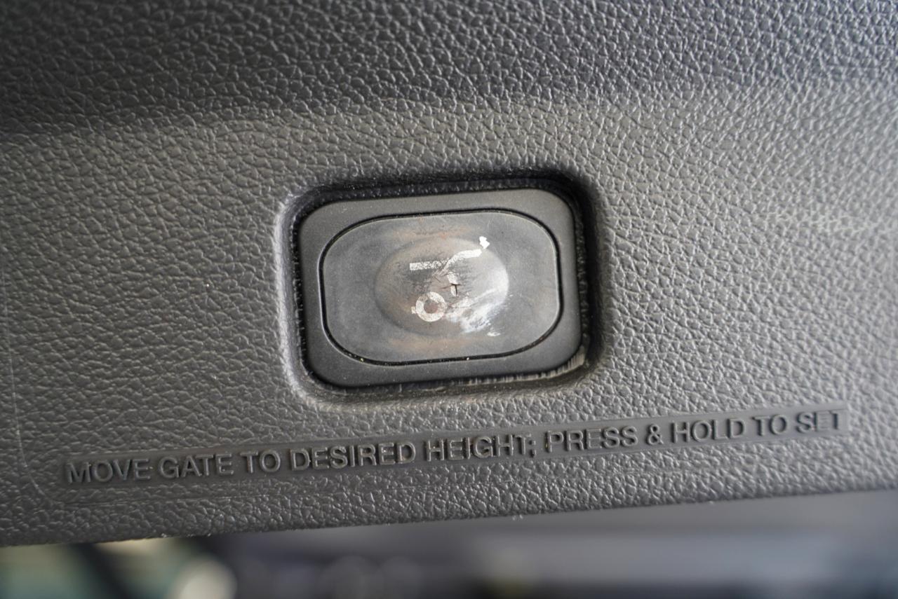 Ford Explorer FWD 4dr Limited 2012
