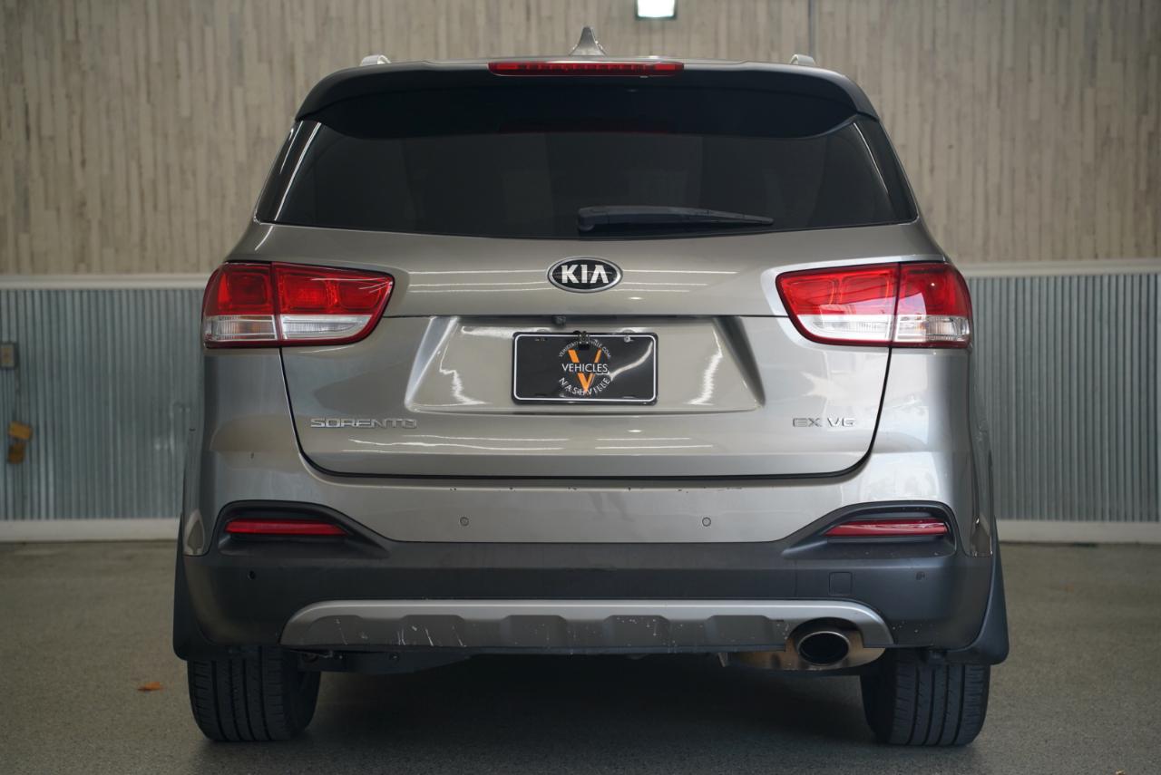 Kia Sorento AWD 4dr 3.3L EX 2016