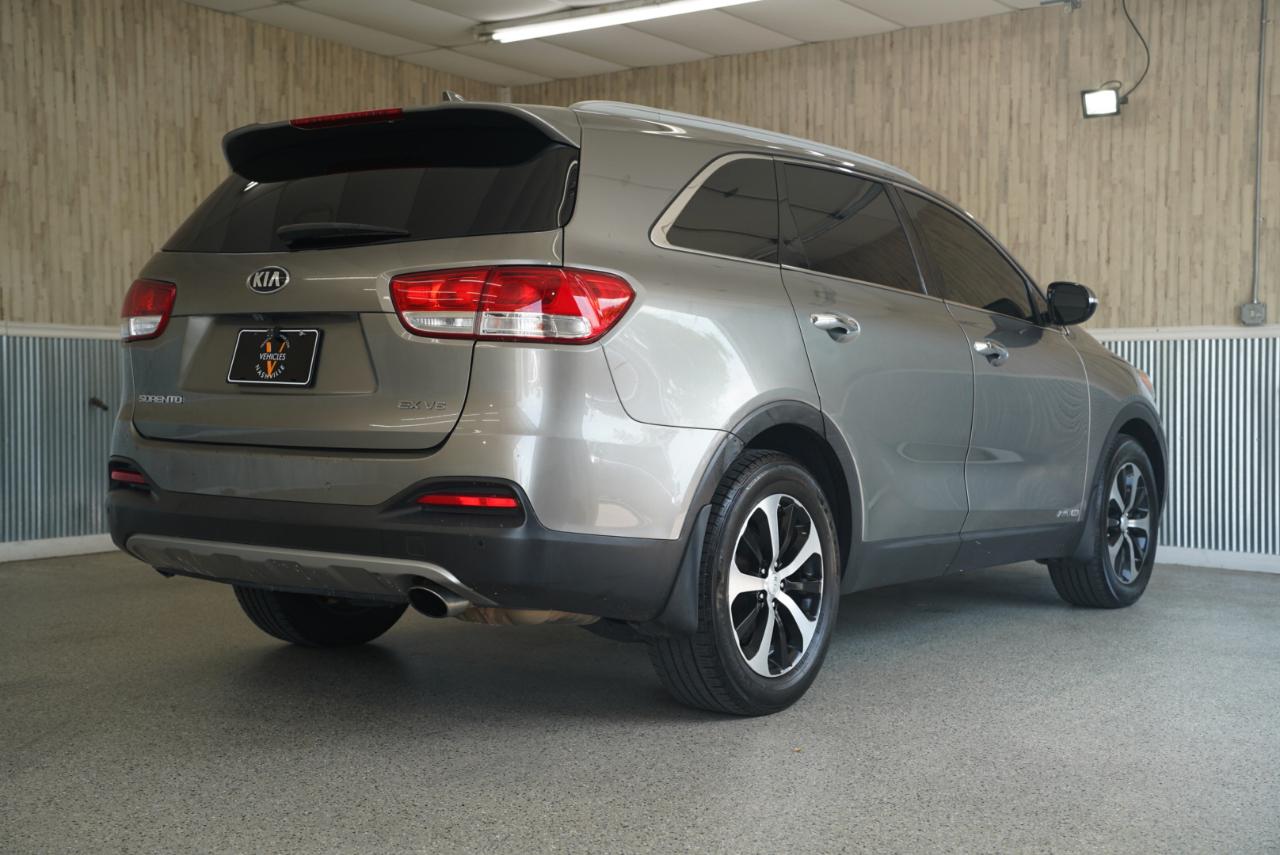 Kia Sorento AWD 4dr 3.3L EX 2016