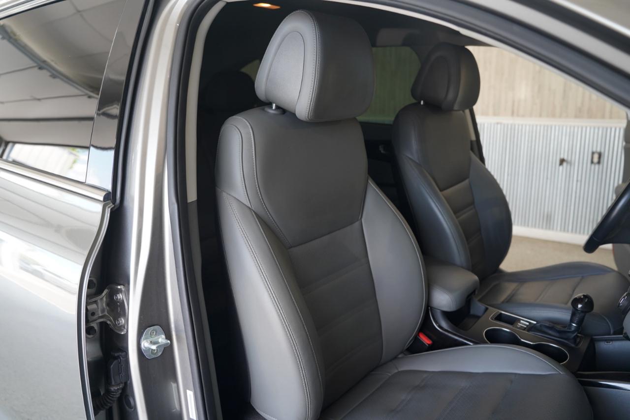 Kia Sorento AWD 4dr 3.3L EX 2016