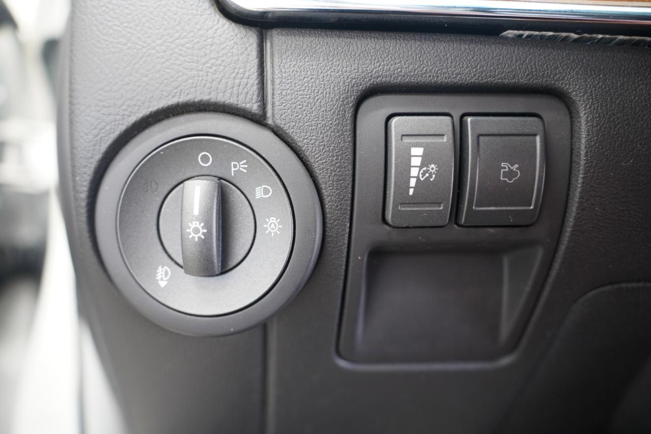 Lincoln MKZ 4dr Sdn FWD 2012