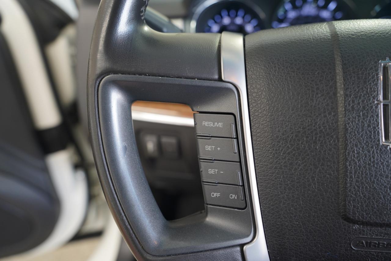 Lincoln MKZ 4dr Sdn FWD 2012