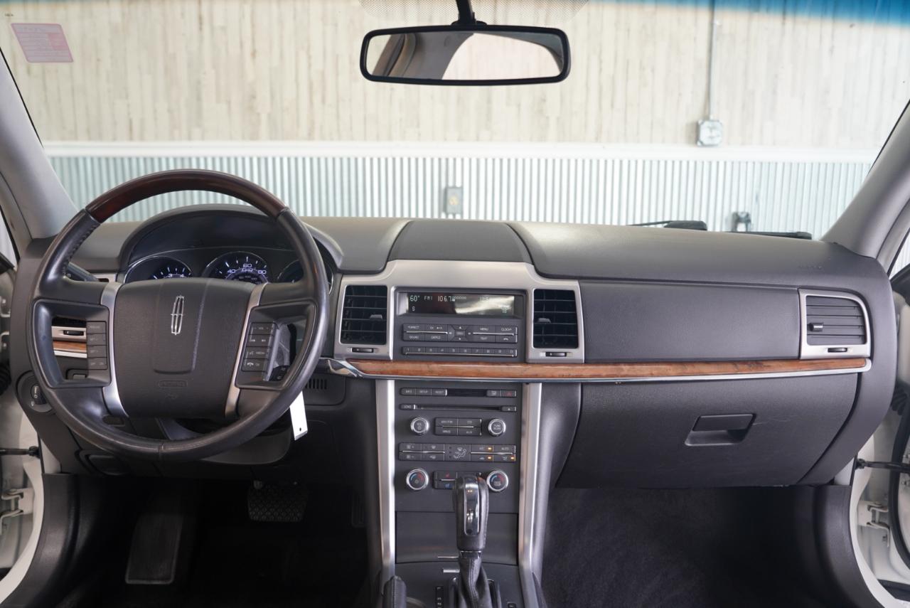 Lincoln MKZ 4dr Sdn FWD 2012