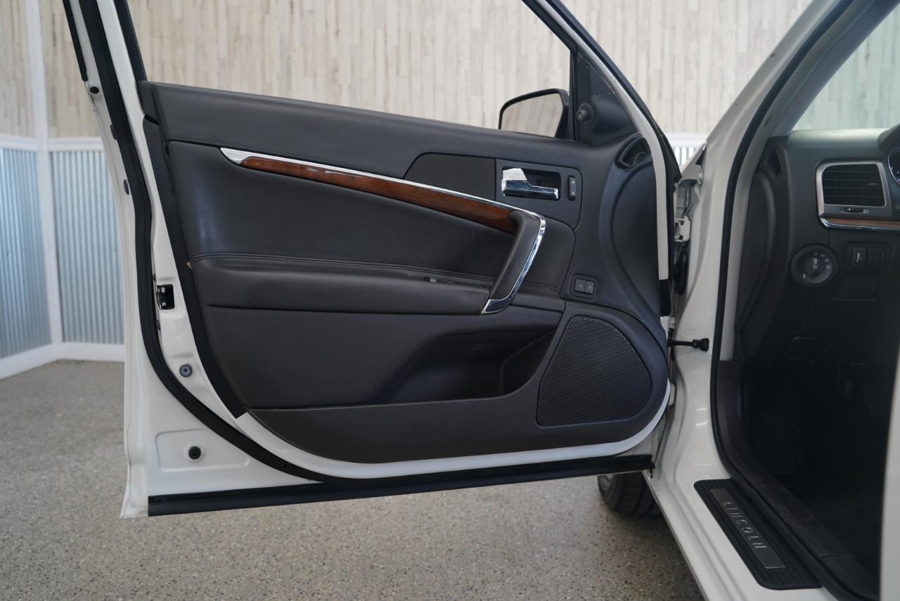 Lincoln MKZ 4dr Sdn FWD 2012
