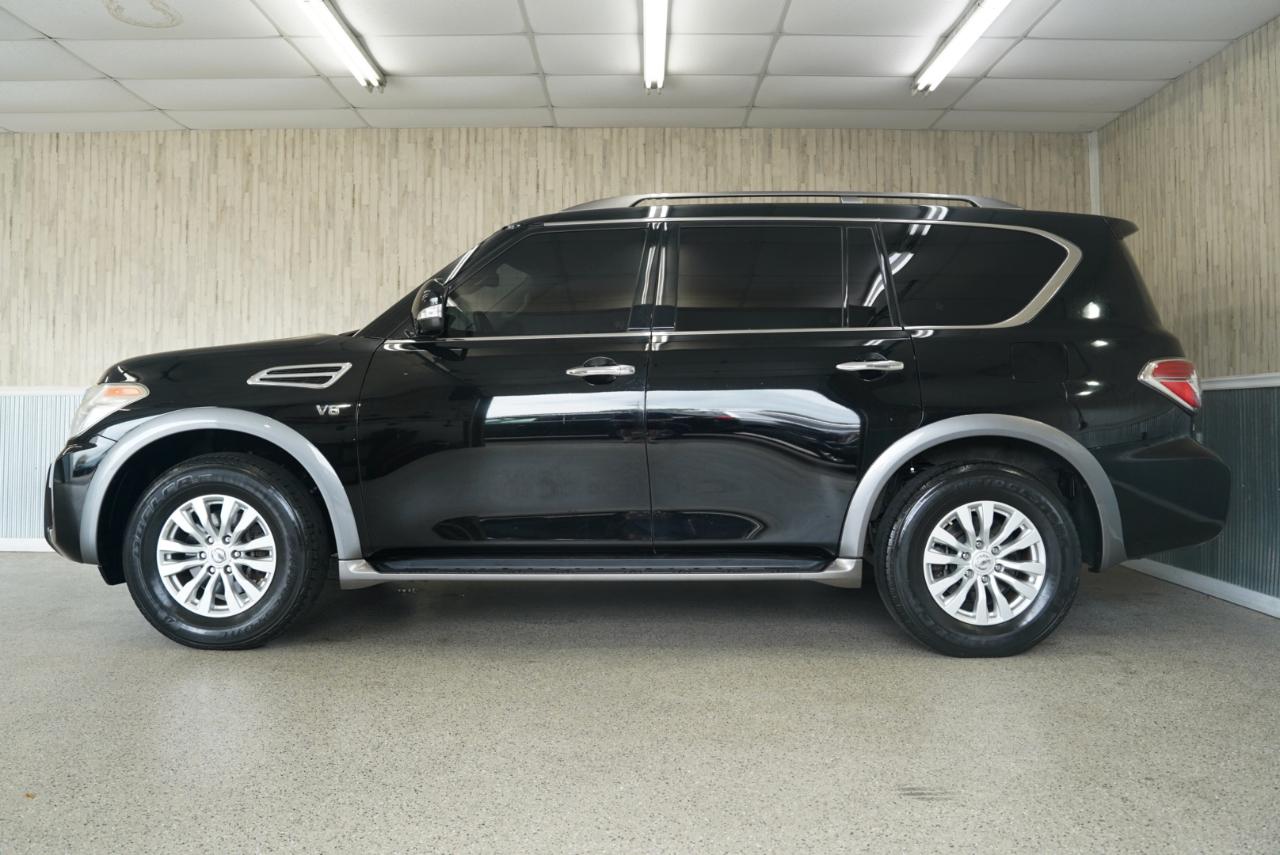 Nissan Armada 4x2 SV 2017