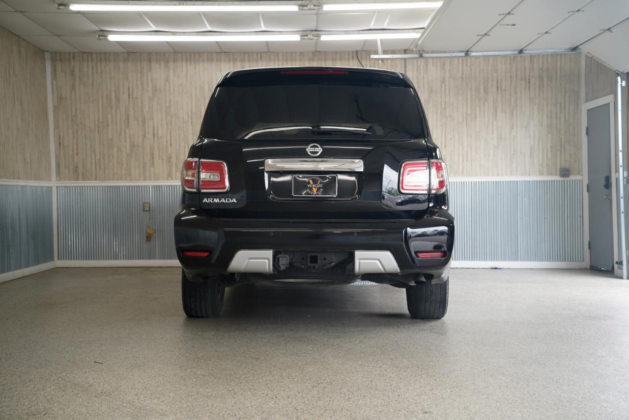 Nissan Armada 4x2 SV 2017