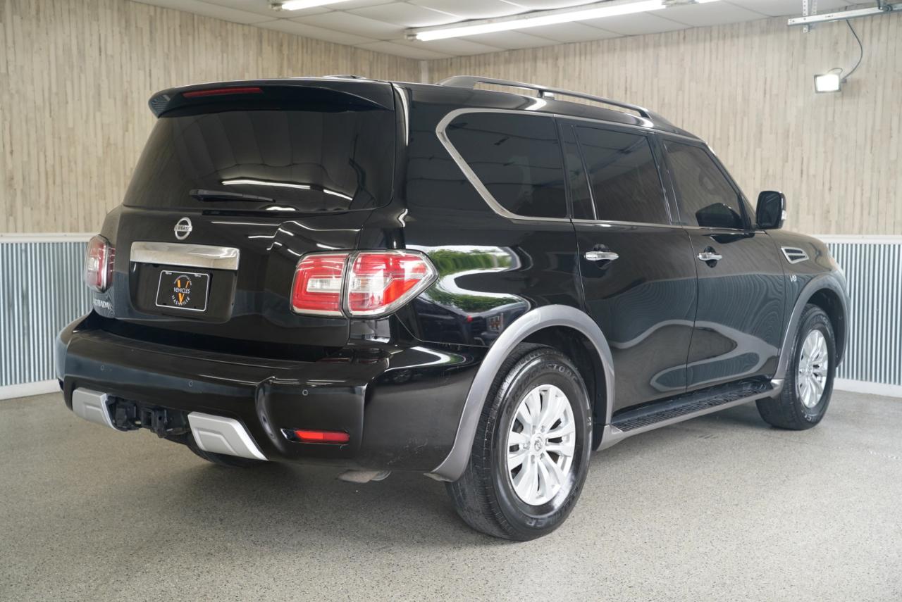 Nissan Armada 4x2 SV 2017