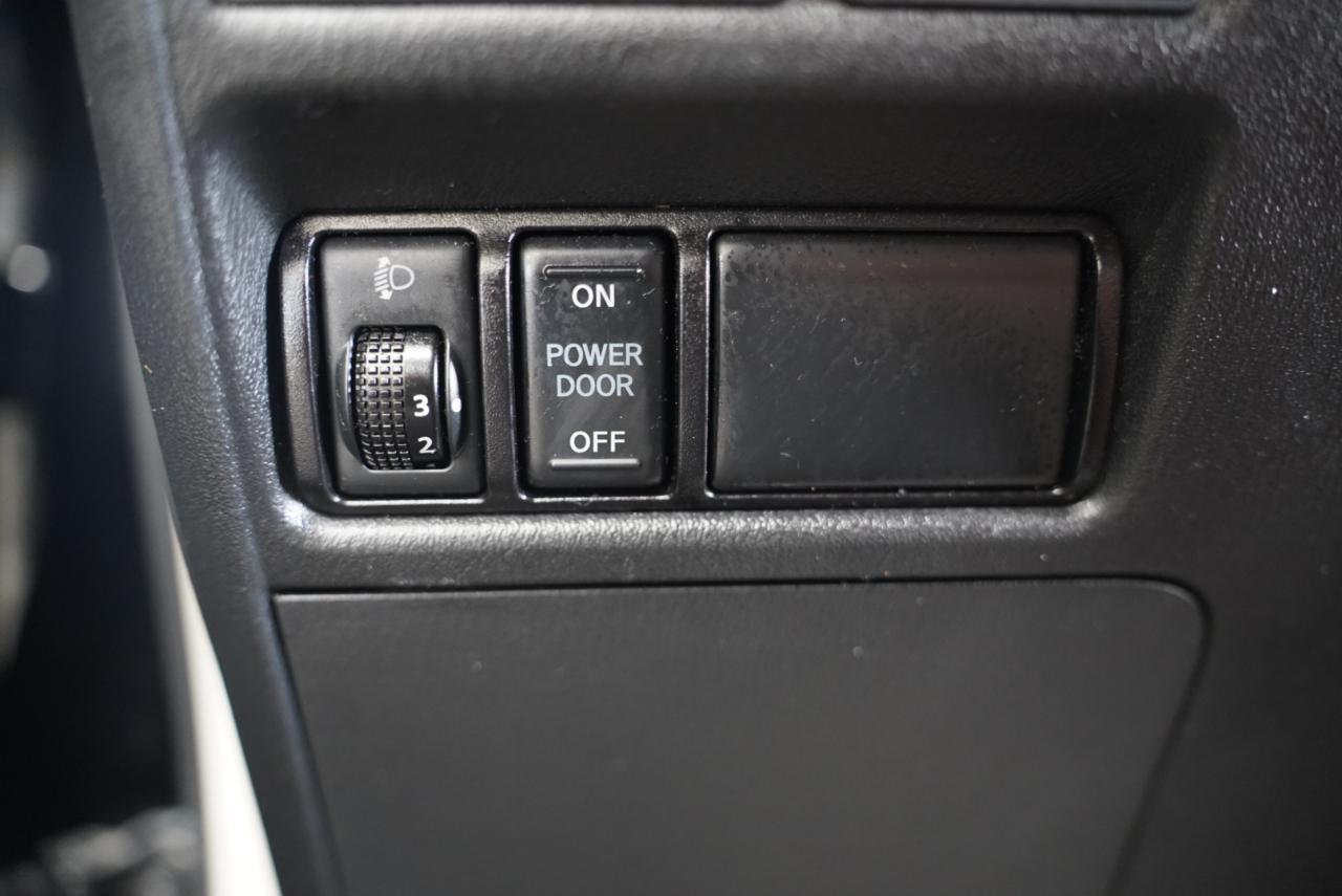Nissan Armada 4x2 SV 2017
