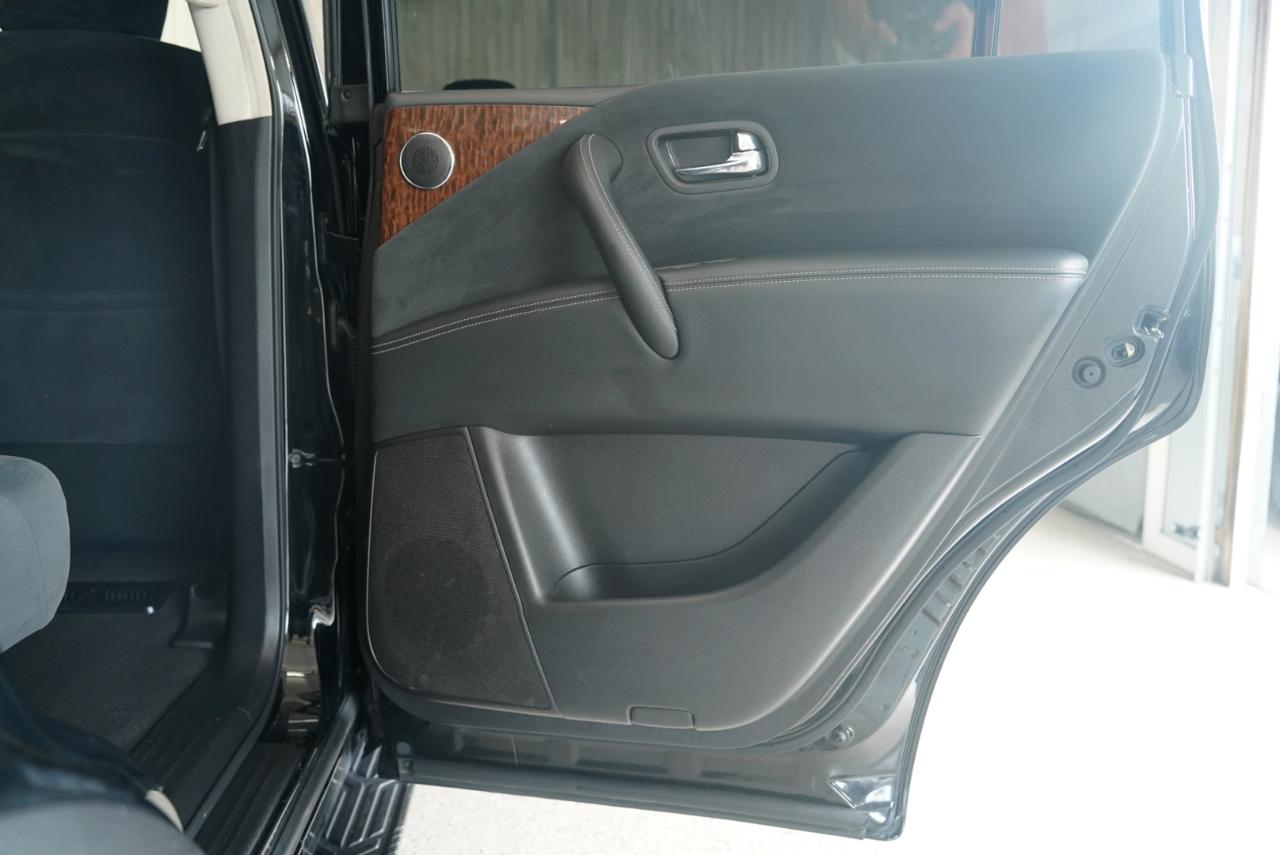 Nissan Armada 4x2 SV 2017