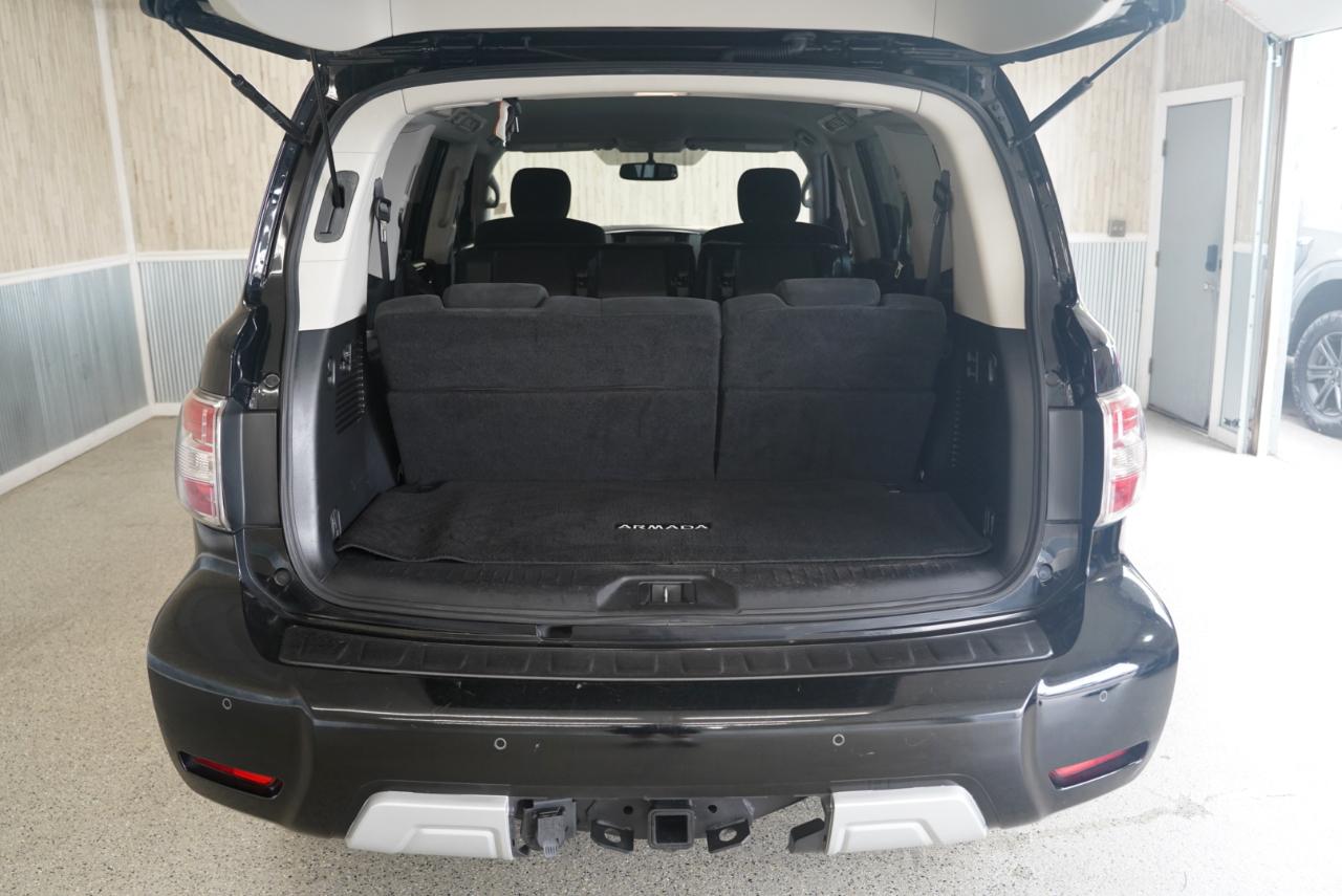 Nissan Armada 4x2 SV 2017