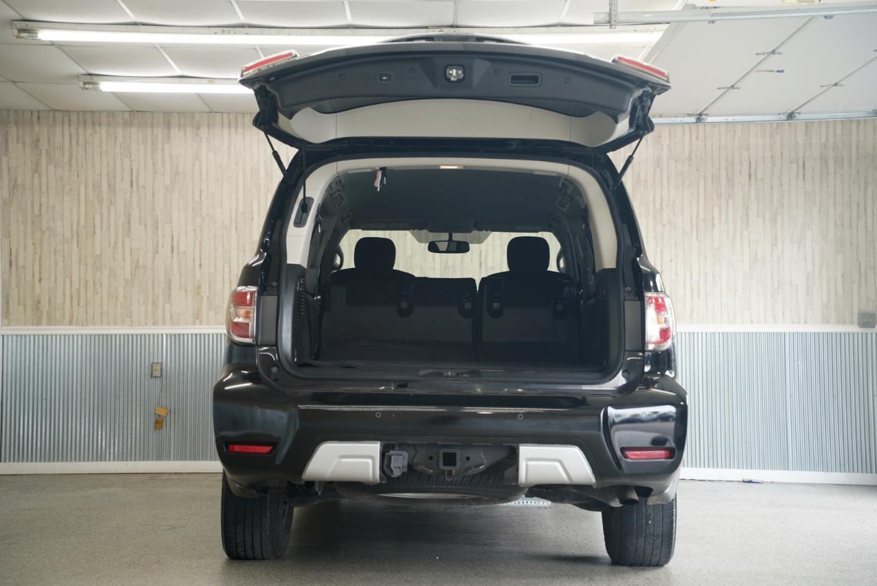Nissan Armada 4x2 SV 2017