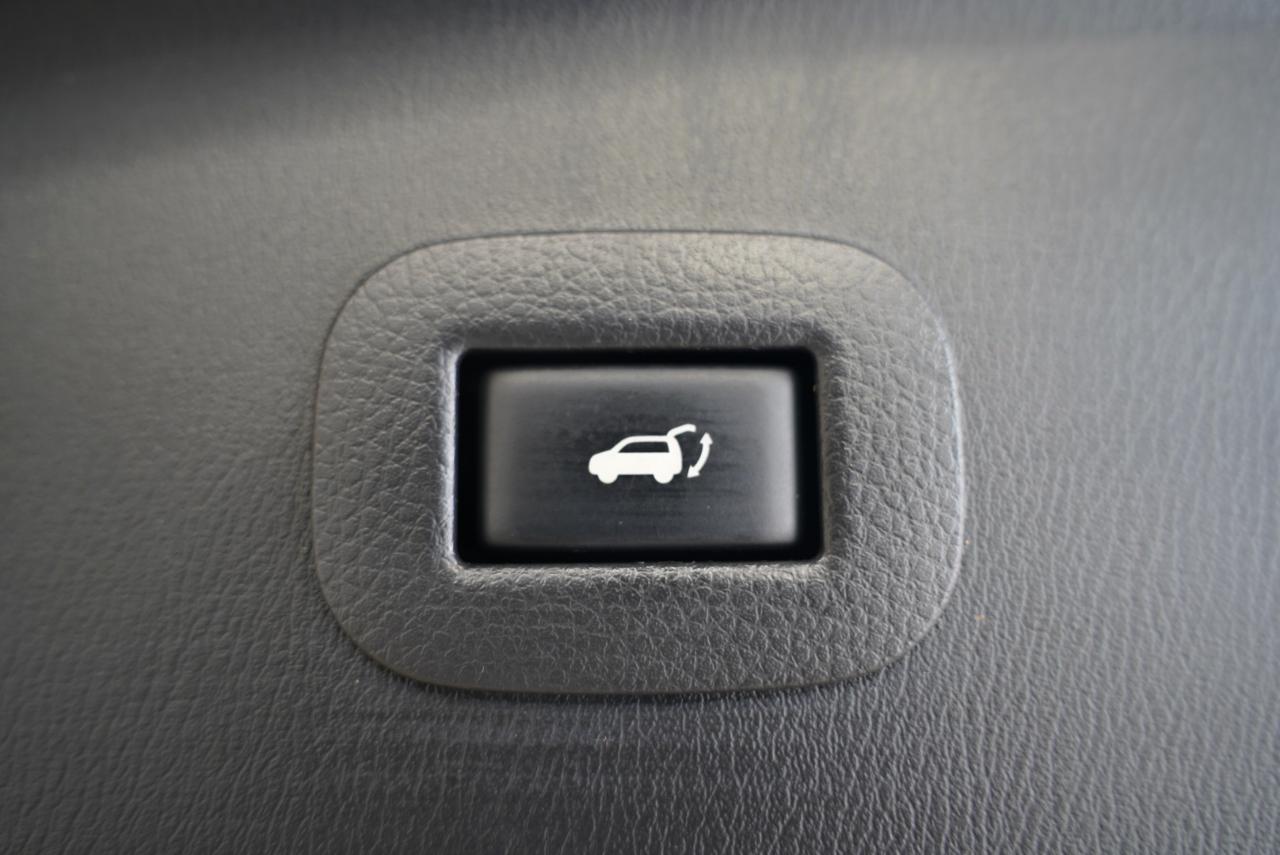 Nissan Armada 4x2 SV 2017