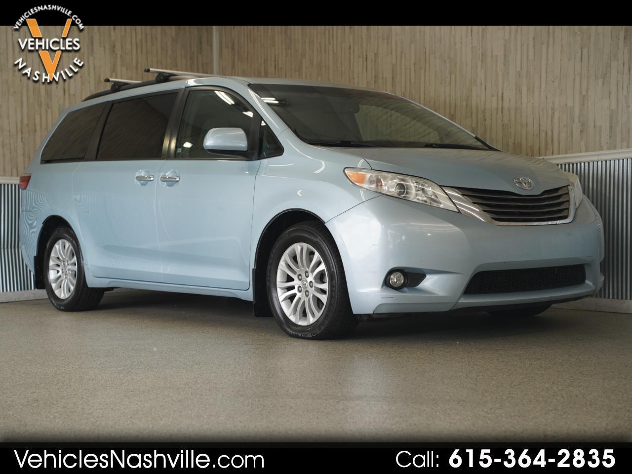 Toyota Sienna XLE 2015