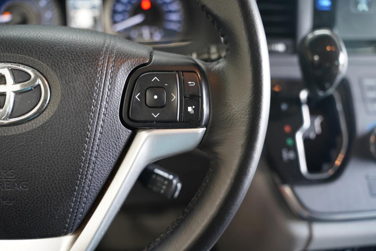 Toyota Sienna XLE 2015