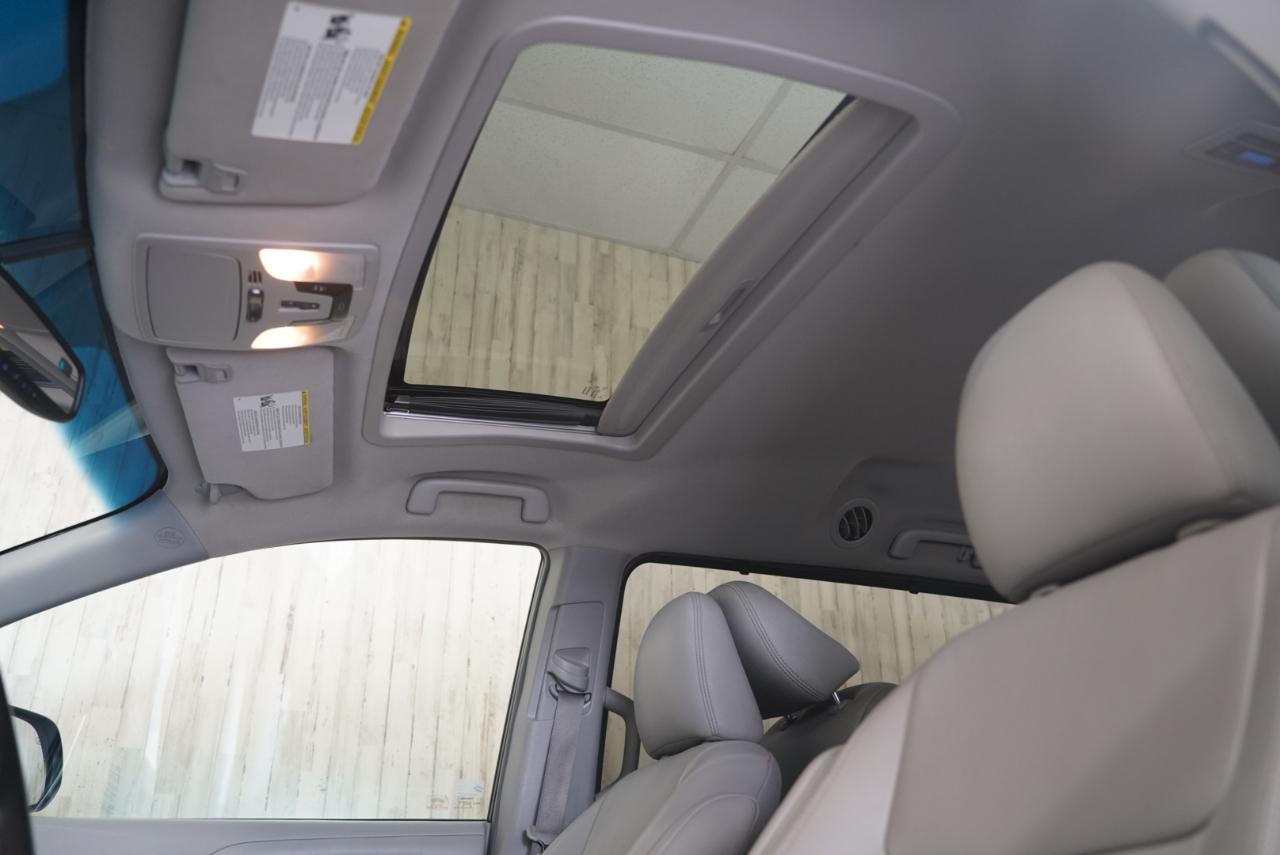 Toyota Sienna XLE 2015