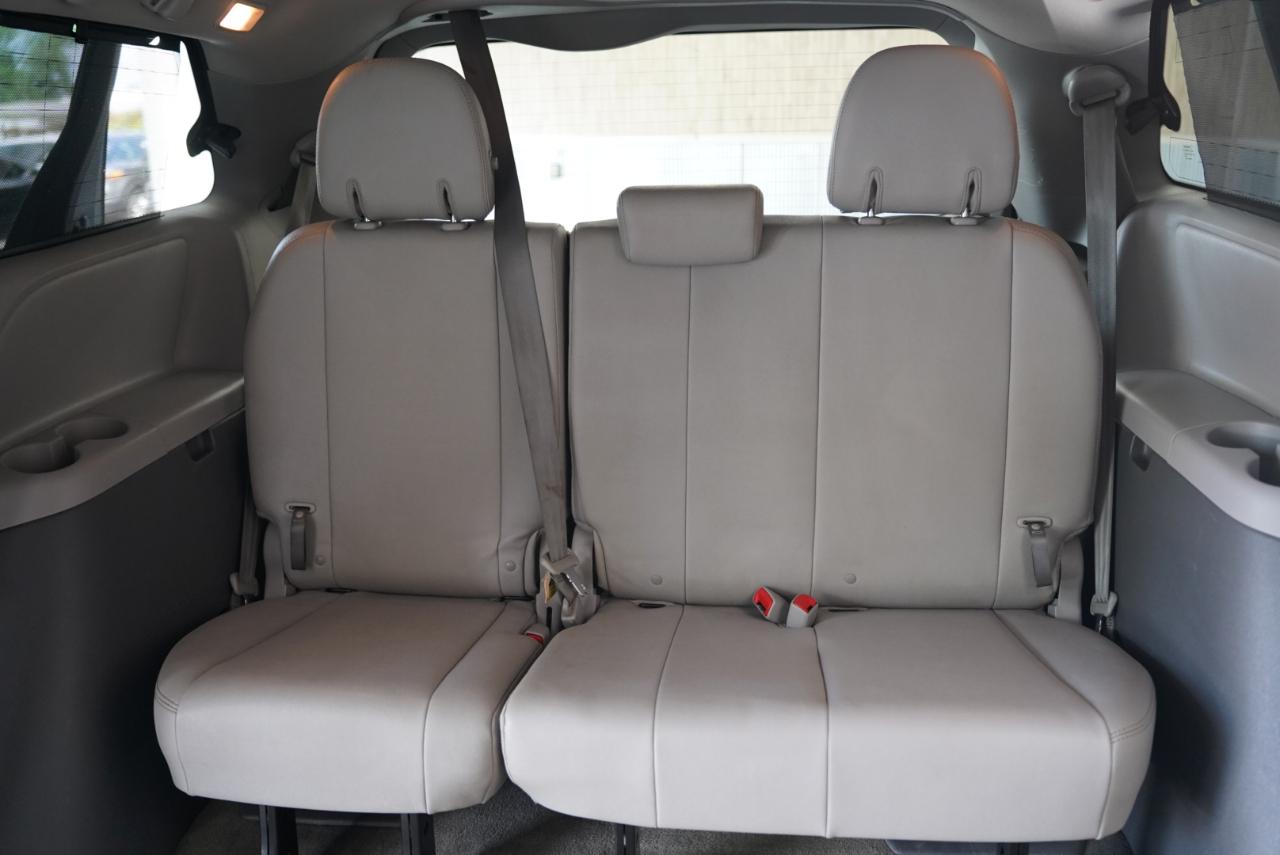 Toyota Sienna XLE 2015