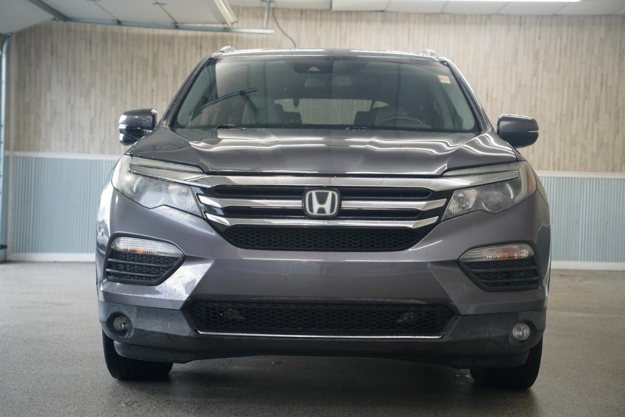 Honda Pilot 2WD 4dr Touring w/RES & Navi 2016