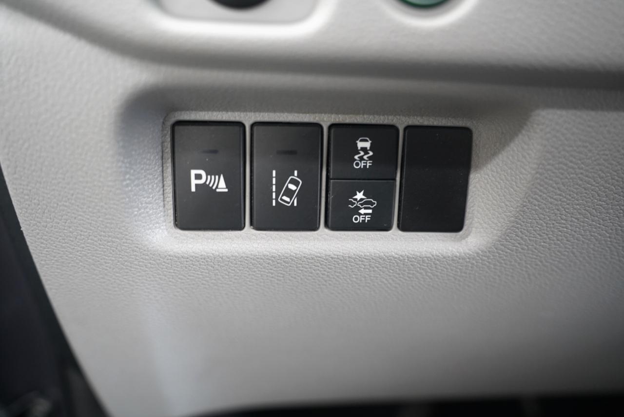 Honda Pilot 2WD 4dr Touring w/RES & Navi 2016