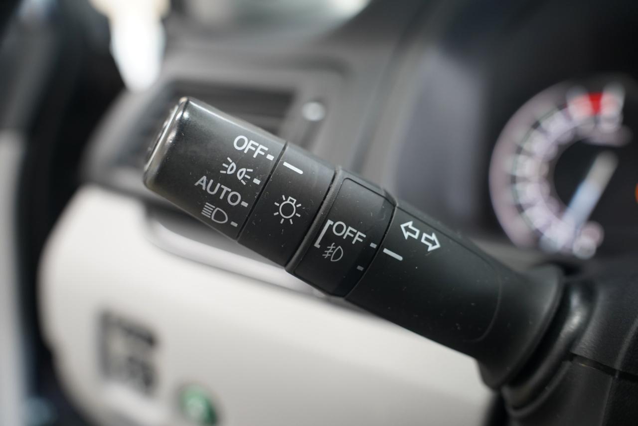 Honda Pilot 2WD 4dr Touring w/RES & Navi 2016