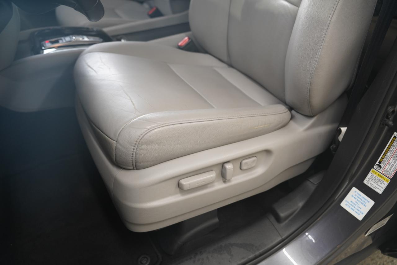 Honda Pilot 2WD 4dr Touring w/RES & Navi 2016