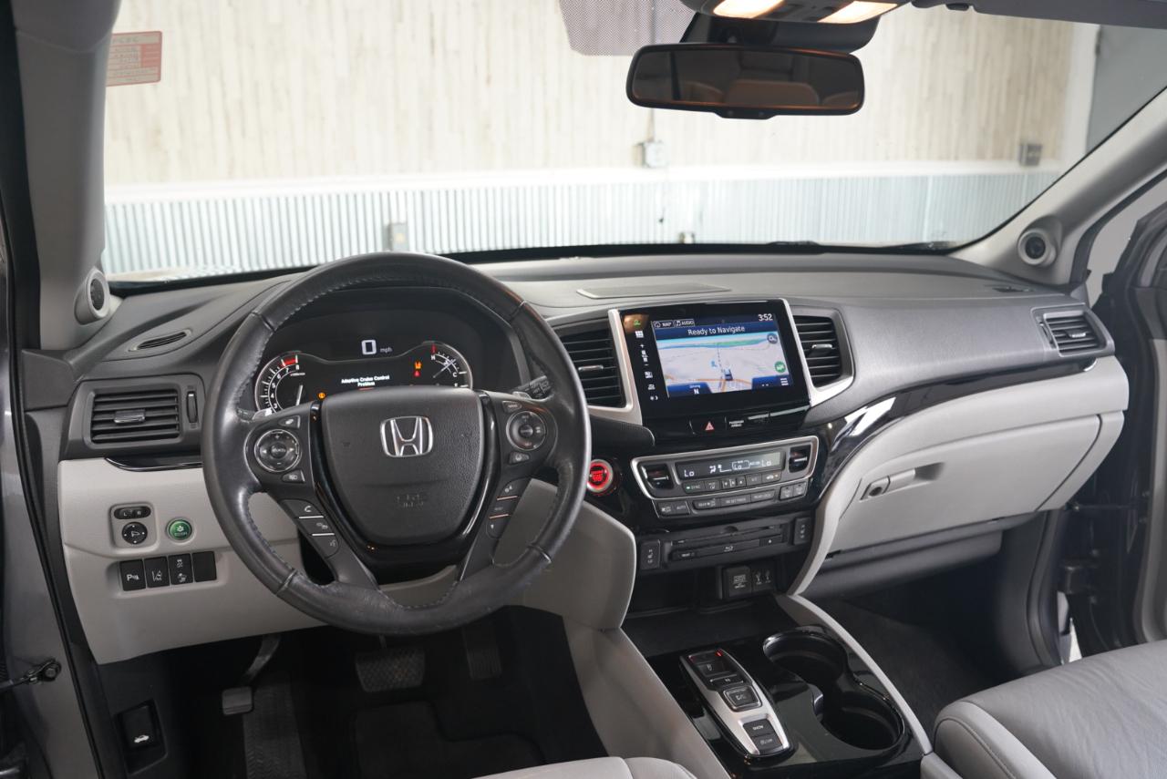 Honda Pilot 2WD 4dr Touring w/RES & Navi 2016