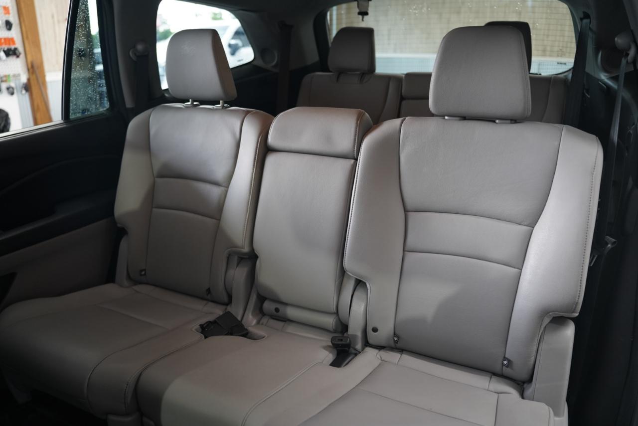 Honda Pilot 2WD 4dr Touring w/RES & Navi 2016