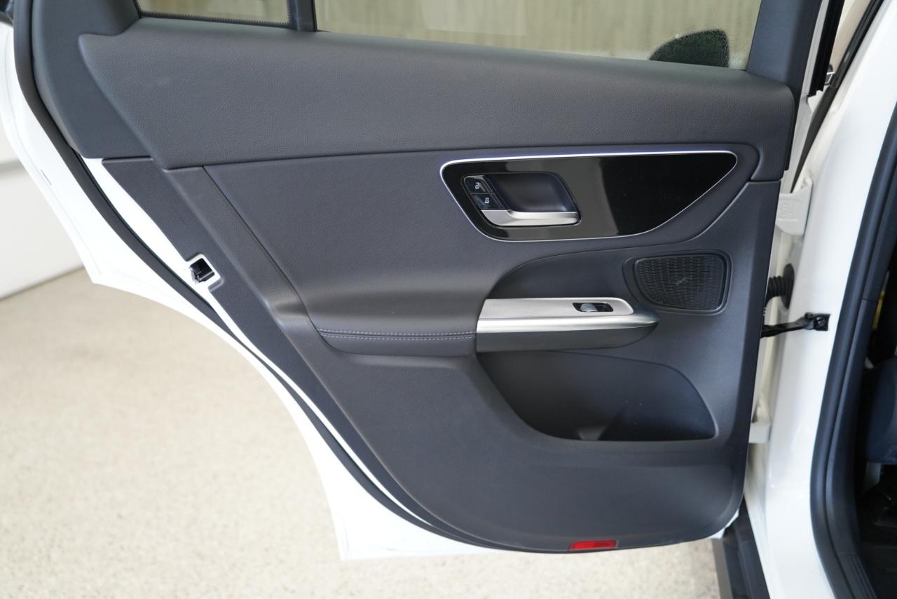 Mercedes-Benz GLC GLC 300 SUV 2025