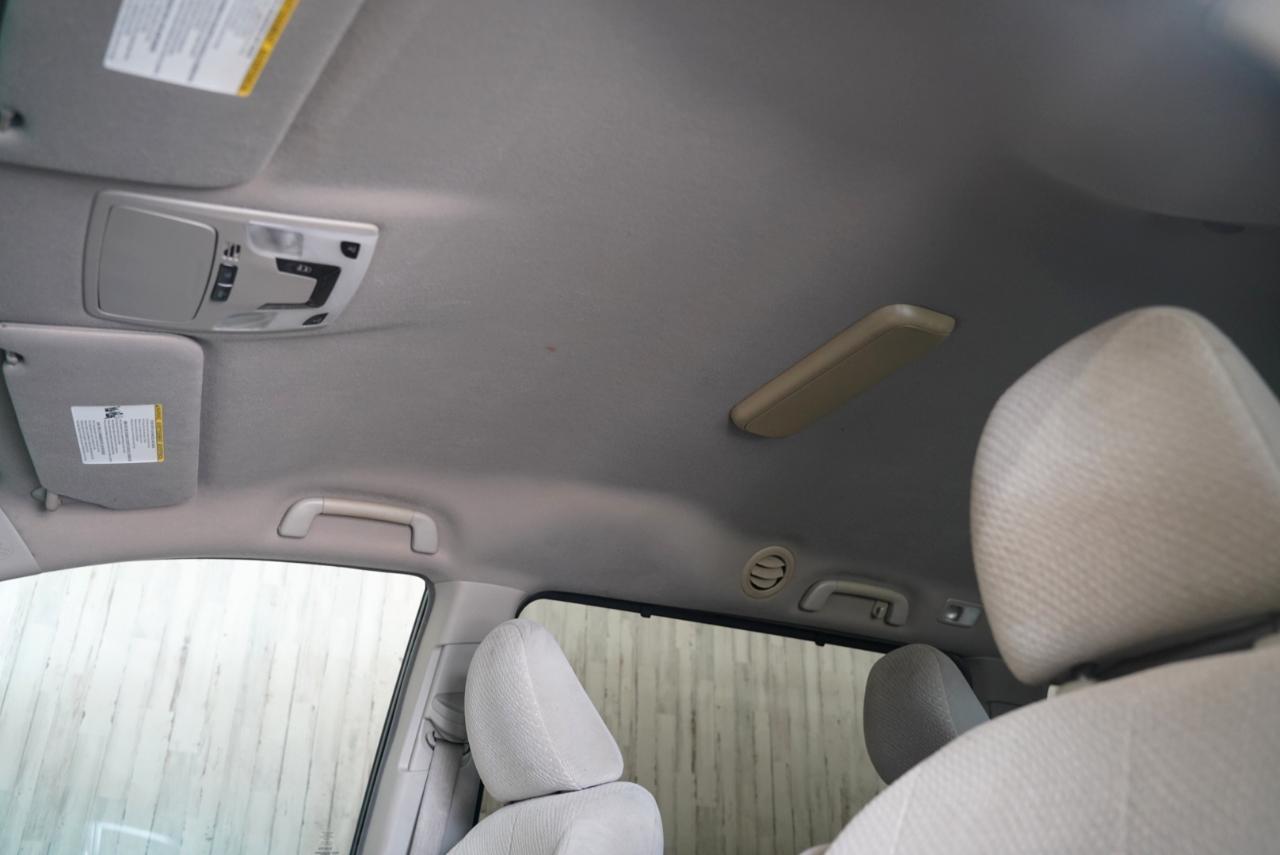 Toyota Sienna  2011