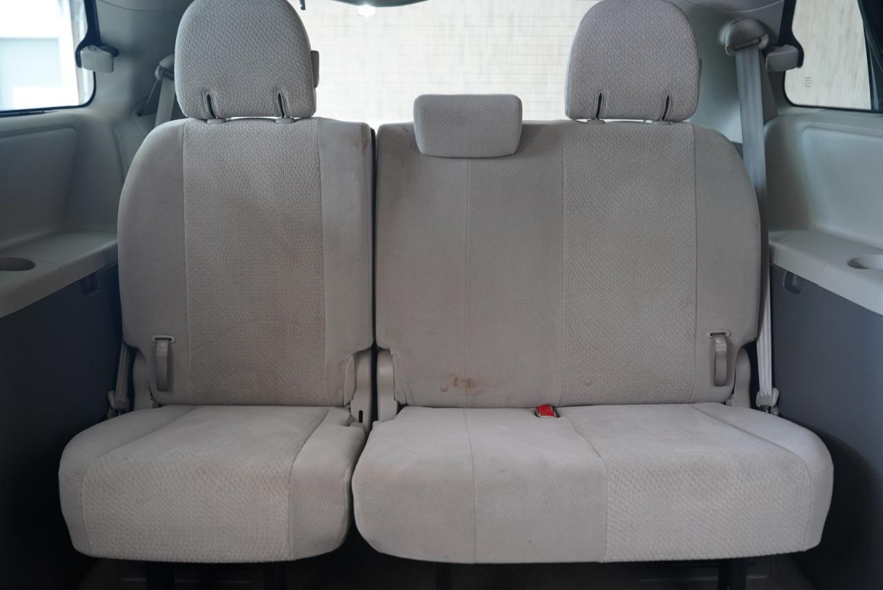 Toyota Sienna  2011
