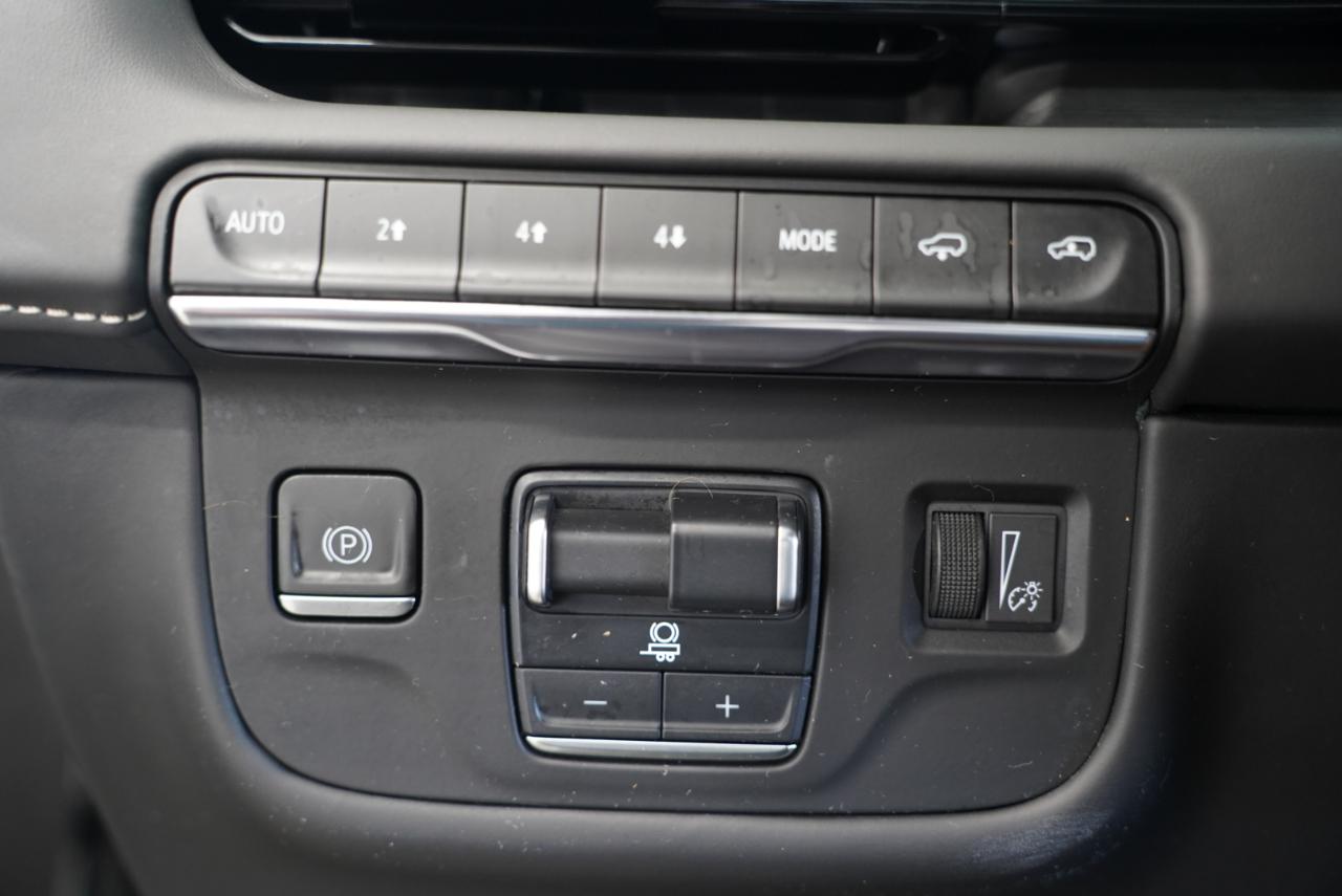 Cadillac Escalade 4WD 4dr Sport Platinum 2023