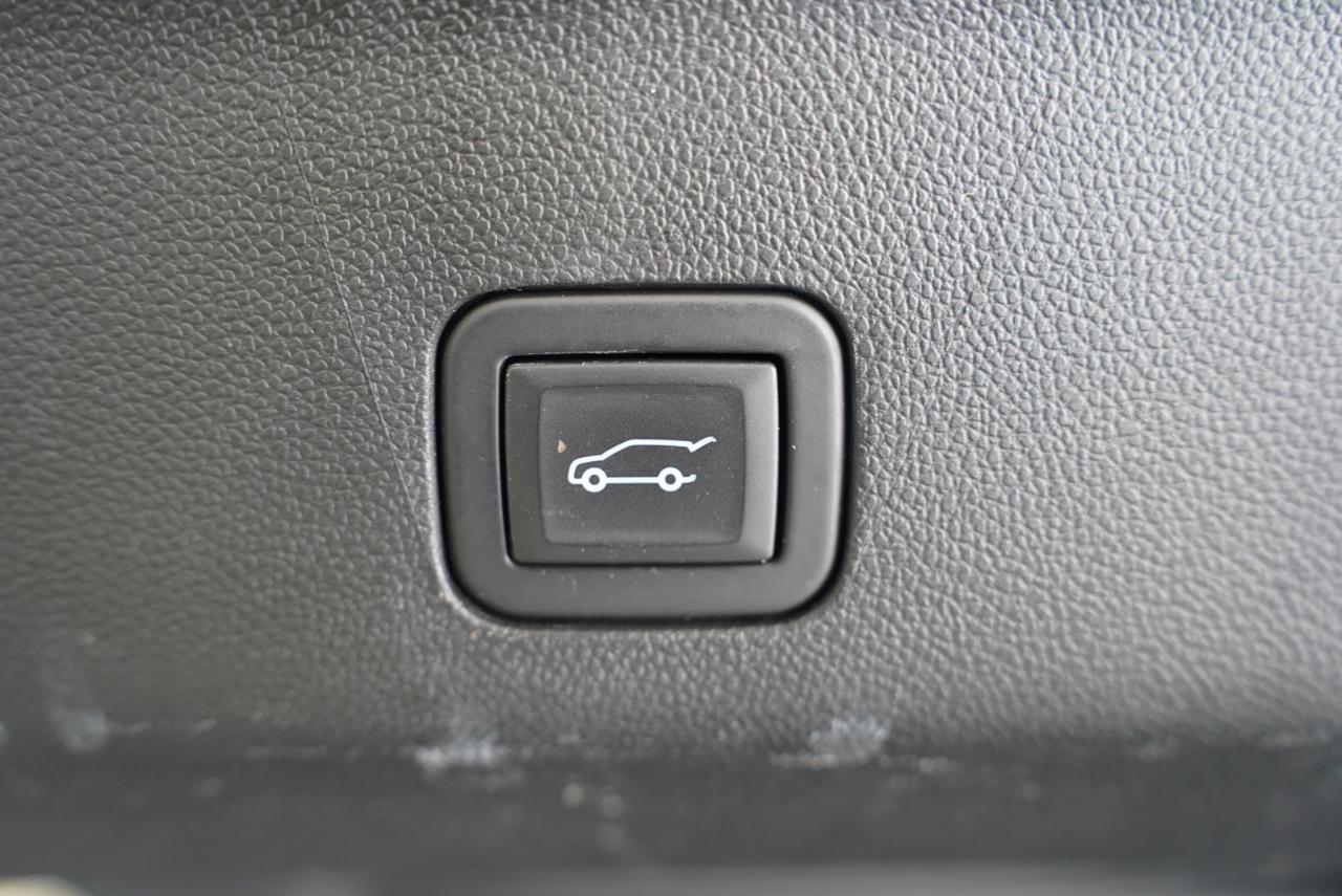 Cadillac Escalade 4WD 4dr Sport Platinum 2023