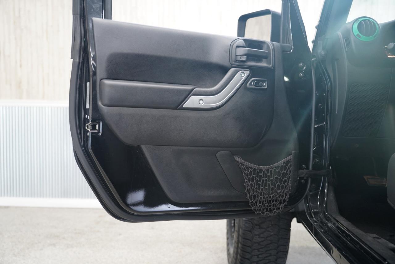 Jeep Wrangler Unlimited 4WD 4dr Sport 2015
