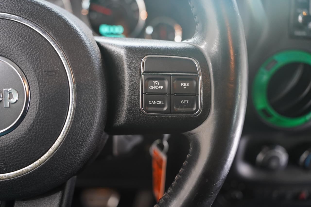 Jeep Wrangler Unlimited 4WD 4dr Sport 2015